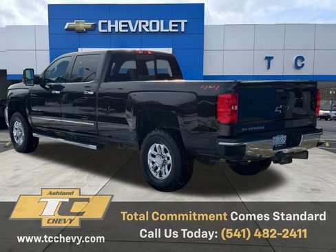 Used 2019 Chevrolet Silverado 2500 LTZ w/ Duramax Plus Package image 2