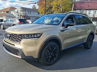 Used 2021 Kia Sorento S w/ Panoramic Sunroof Package video 3