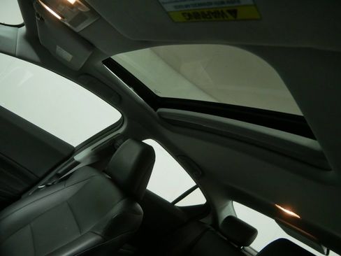 Used 2018 Acura ILX FWD image 11