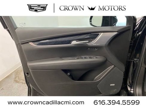 Certified 2023 Cadillac XT5 Premium Luxury w/ Technology Package AWD/4WD image 18