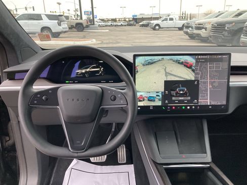 Used 2024 Tesla Model X image 15