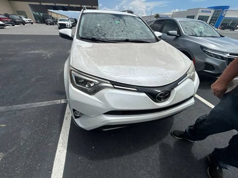 Used 2017 Toyota RAV4 Limited FWD image 2