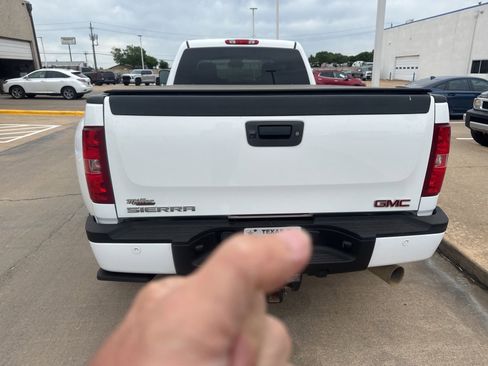 Used 2012 GMC Sierra 3500 Denali AWD/4WD image 4