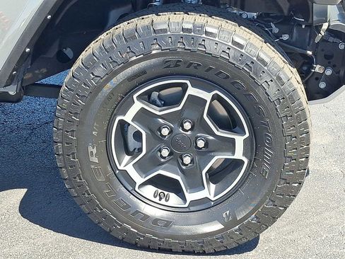 Used 2021 Jeep Gladiator Mojave AWD/4WD image 8
