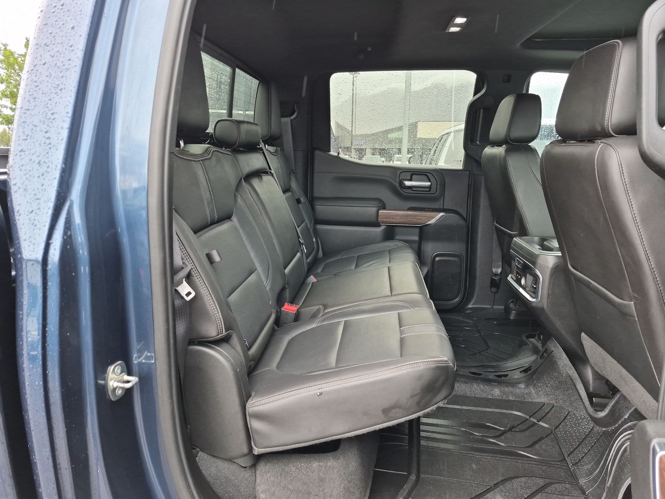 Used 2019 Chevrolet Silverado 1500 High Country w/ Technology Package AWD/4WD image 31