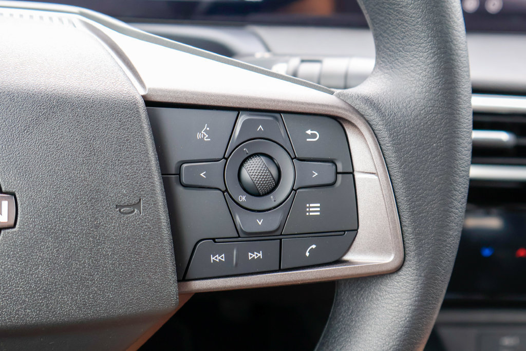 New 2027 Nissan Sentra SV FWD image 11