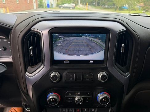 Used 2019 GMC Sierra 1500 SLE w/ SLE Value Package AWD/4WD image 13