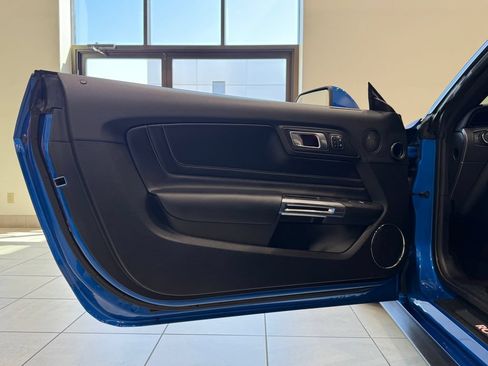 Used 2020 Ford Mustang GT Premium w/ GT Performance Package RWD image 8