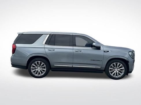 Used 2023 GMC Yukon Denali w/ Denali Reserve Package RWD image 8