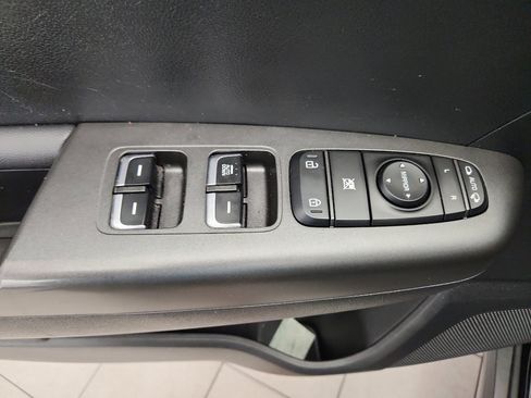 Used 2021 Kia Sportage LX w/ LX AWD Popular Package image 9