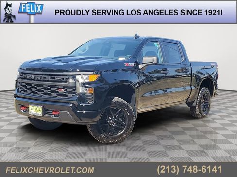 New 2026 Chevrolet Silverado 1500 Custom Trail Boss AWD/4WD image 1