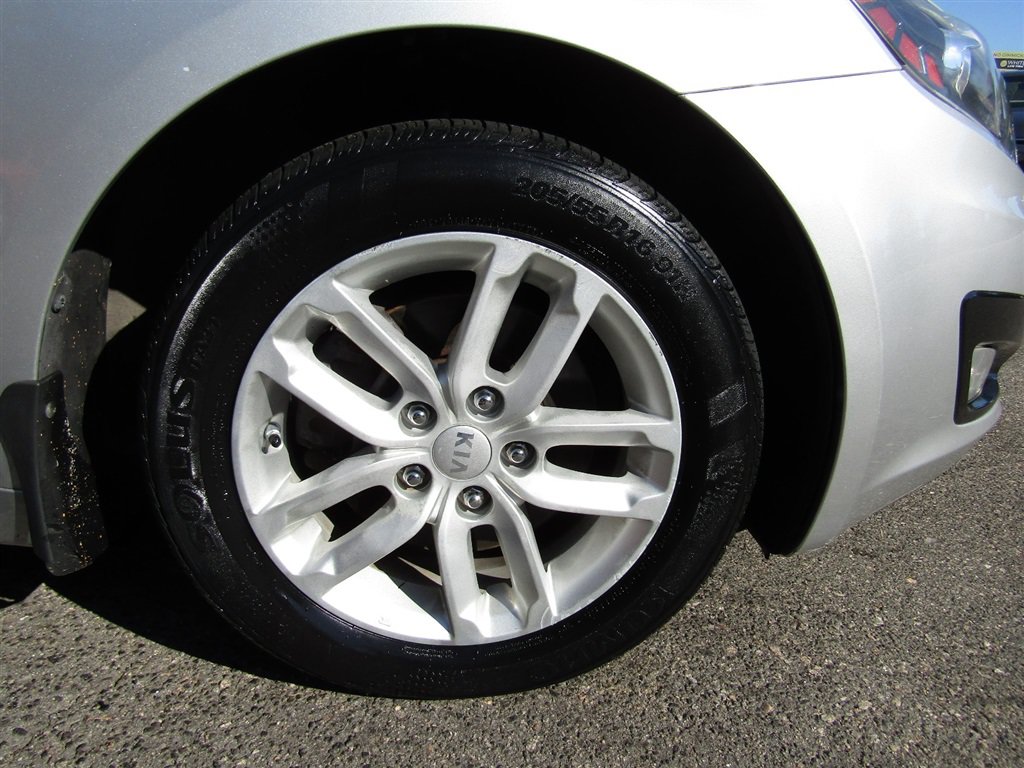 Used 2013 Kia Optima LX w/ Convenience Plus Pkg FWD image 12