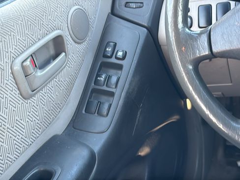 Used 2002 Toyota Highlander 2WD V6 image 19