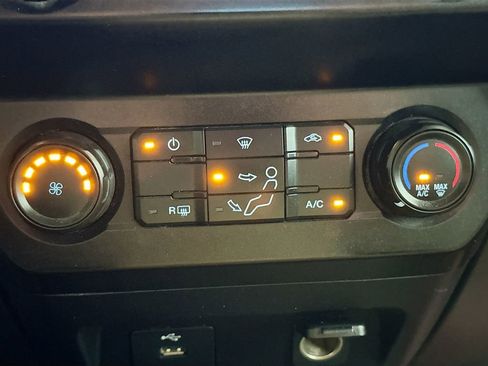 Used 2021 Ford F250 XL w/ Power Equipment Group AWD/4WD image 18