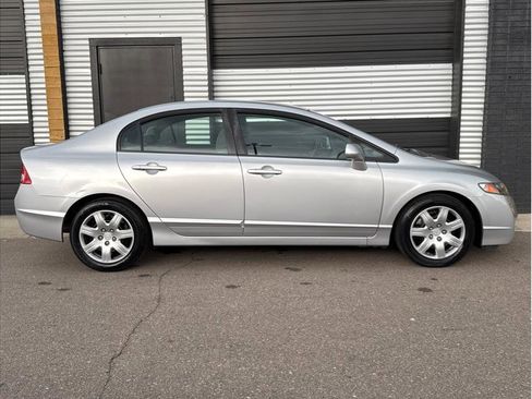 Used 2010 Honda Civic LX image 11