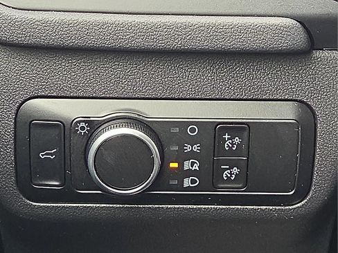 Used 2024 Ford Escape ST-Line w/ Cold Weather Package FWD image 20