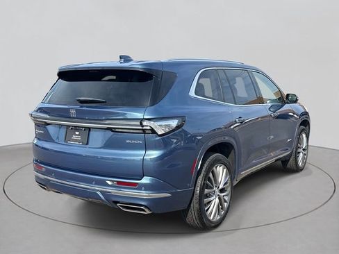 Used 2026 Buick Enclave Avenir w/ Super Cruise Package AWD/4WD image 5