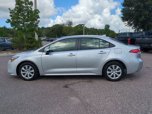 Certified 2026 Toyota Corolla LE FWD image 3