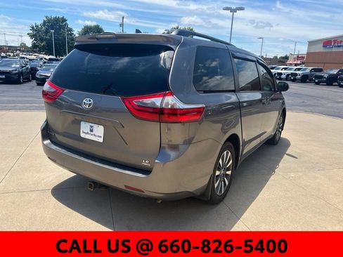 Used 2020 Toyota Sienna LE AWD/4WD image 12