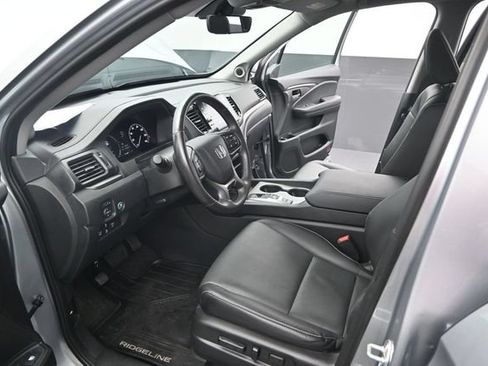 Used 2025 Honda Ridgeline RTL image 6