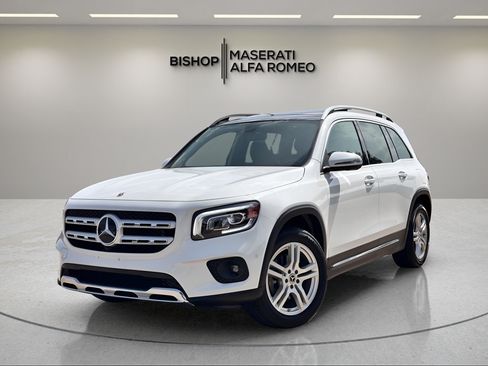 Used 2022 Mercedes-Benz GLB 250 image 2