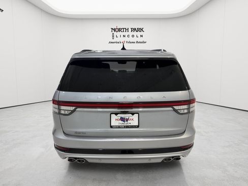 Used 2024 Lincoln Aviator Reserve w/ Jet Package RWD image 4