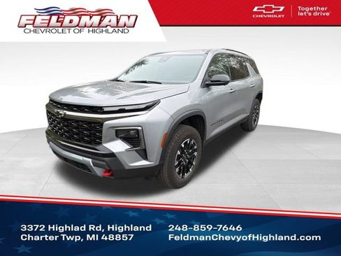 Used 2024 Chevrolet Traverse Z71 w/ LPO, Floor Liner Package AWD/4WD image 1