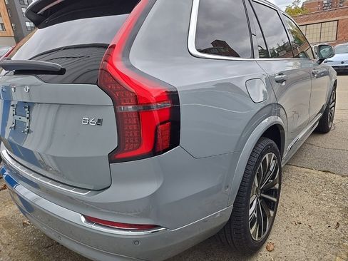 New 2026 Volvo XC90 B6 Ultra image 7