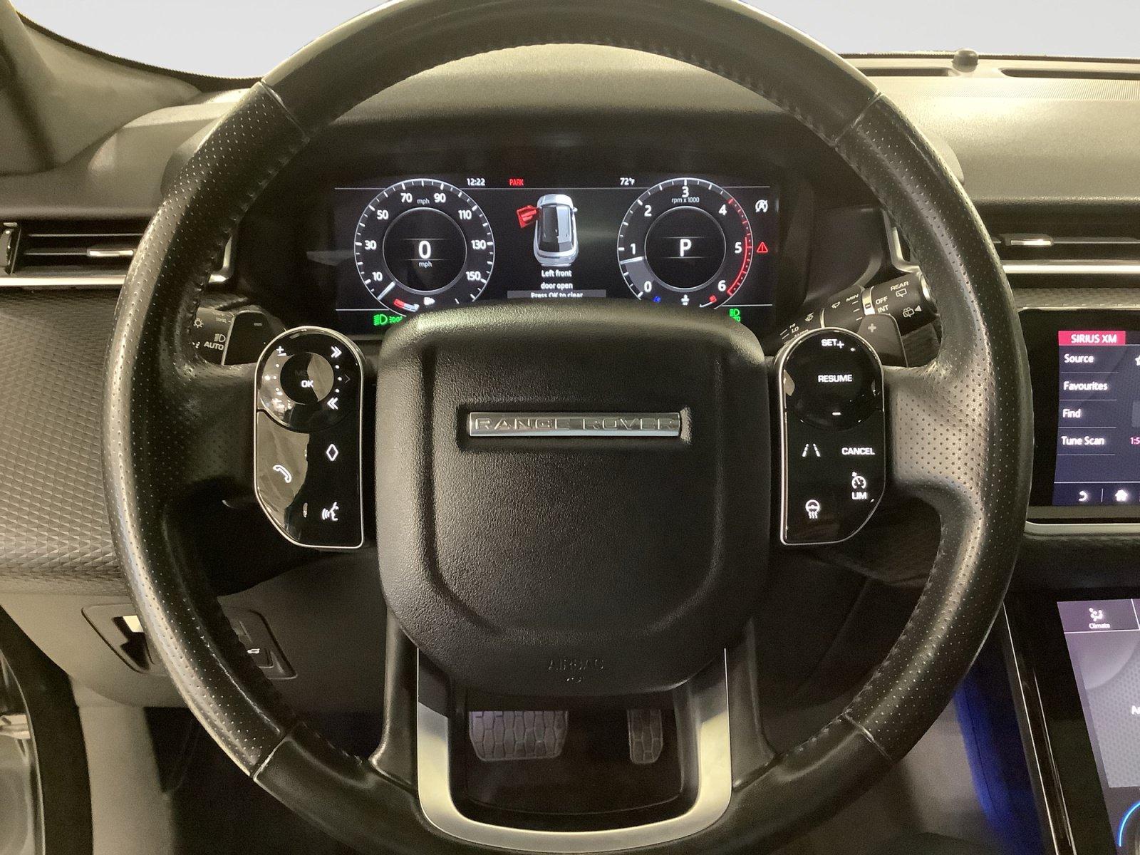 Used 2018 Land Rover Range Rover Velar S AWD/4WD image 13
