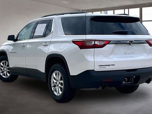 Used 2020 Chevrolet Traverse LT w/ LPO, Blackout Package AWD/4WD image 13