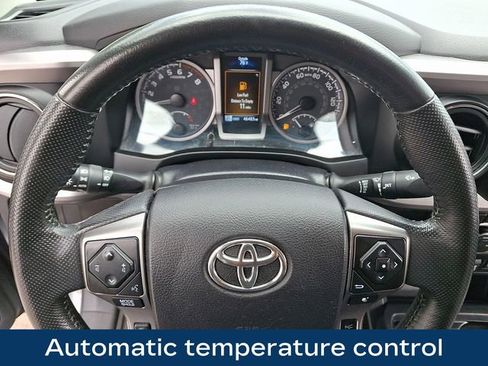 Used 2021 Toyota Tacoma SR5 AWD/4WD image 4