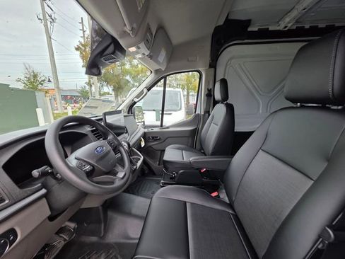 New 2026 Ford Transit 250 148 Medium Roof image 9