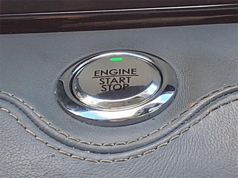 Used 2019 Lincoln Navigator Black Label w/ Cargo Package image 19