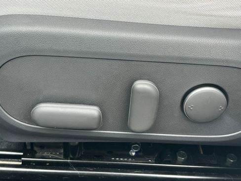 Used 2025 Hyundai Kona SEL image 22