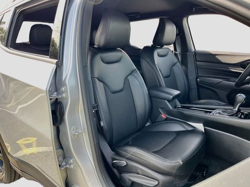 New 2026 Jeep Compass Latitude AWD/4WD image 25