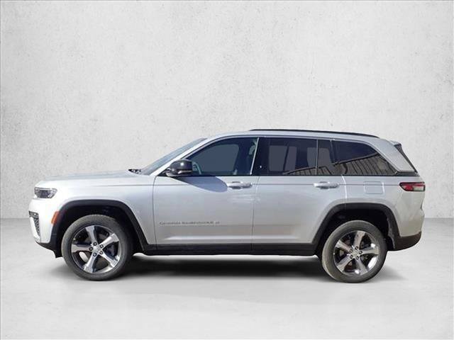 New 2026 Jeep Grand Cherokee Limited AWD/4WD image 2