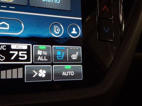 Certified 2025 Subaru Forester Touring AWD/4WD image 23