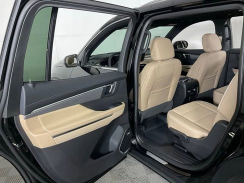 New 2026 Buick Enclave Preferred w/ Power Package AWD/4WD image 32