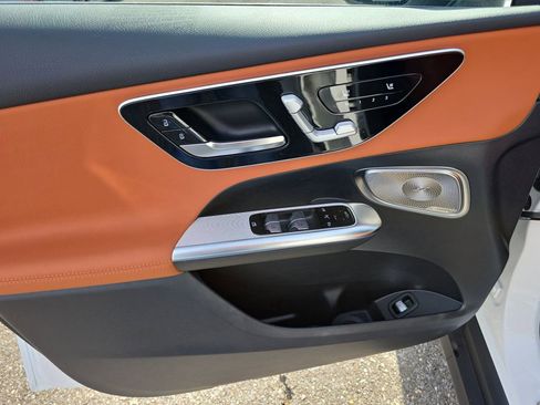 New 2026 Mercedes-Benz GLC 300 4MATIC image 11