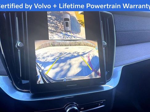 Used 2025 Volvo XC90 B6 Plus image 30