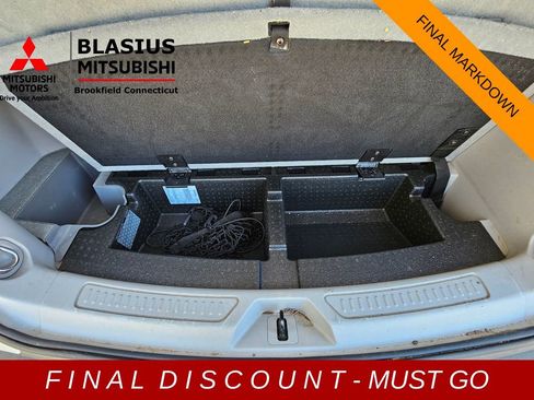 Used 2017 GMC Acadia SLE image 33