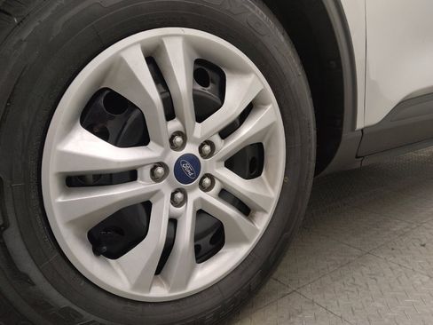 Used 2020 Ford Escape S image 31