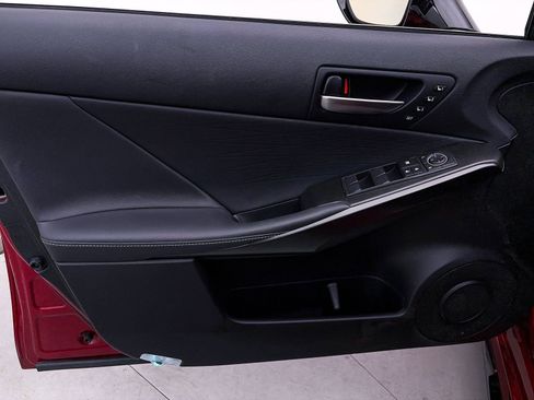 Used 2023 Lexus IS 350 F Sport image 16