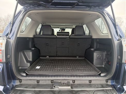 Used 2024 Toyota 4Runner TRD Off-Road Premium image 23