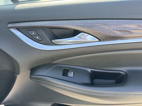 Used 2023 Buick Enclave Avenir w/ Avenir Technology Package FWD image 15