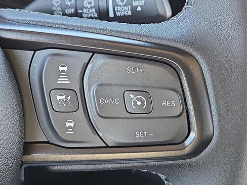 New 2026 Jeep Wrangler Unlimited Rubicon w/ Xtreme 35 Tire Package AWD/4WD image 21