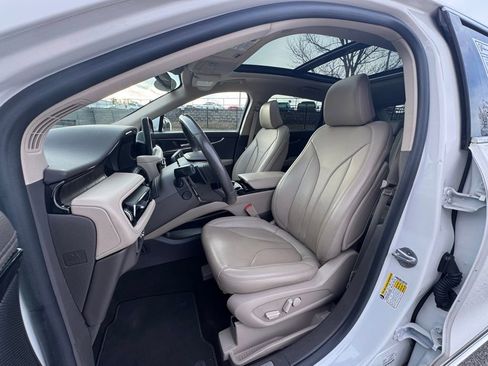 Used 2021 Lincoln Nautilus Reserve w/ Equipment Group 201A image 21