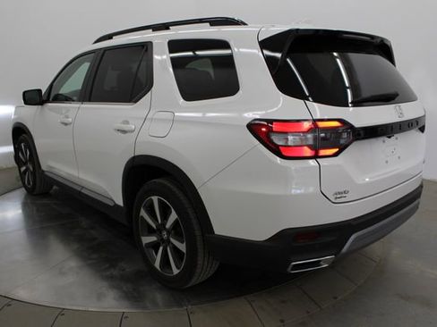 Used 2025 Honda Pilot Touring image 50