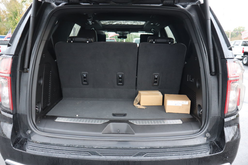 Used 2023 Chevrolet Tahoe Premier AWD/4WD image 29