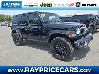 Used 2025 Jeep Wrangler Unlimited Sahara w/ Safety Group